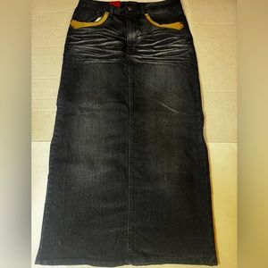 Neeso Premium Women’s Distressed Blue Jean Long Skirt  Sz 11